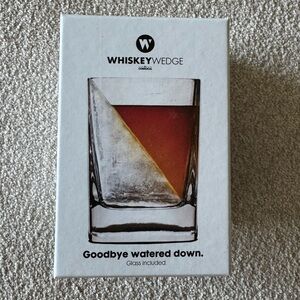 NWT Whiskey Wedge Ice Wedge Whiskey Glass